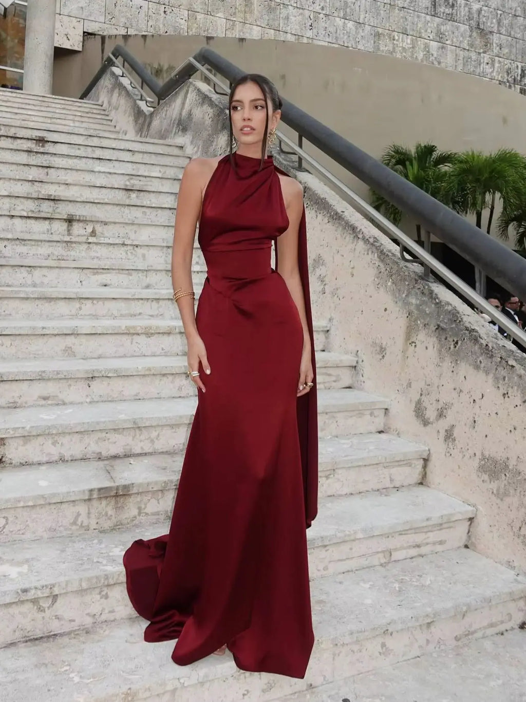 שמלה אלגנטית- לוסי