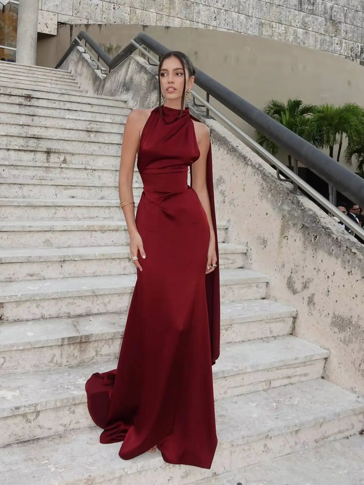 שמלה אלגנטית- לוסי