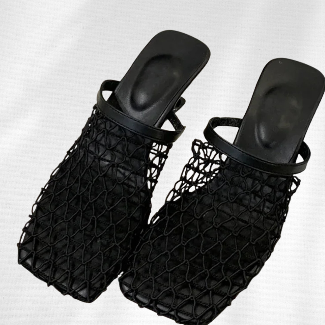 נעלי בוסית- קירה