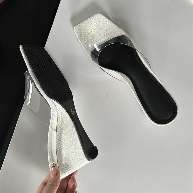 נעלי עקב- שני