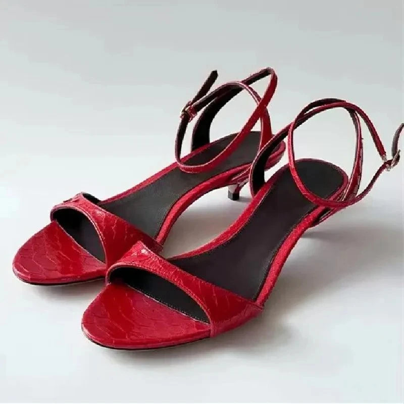 נעלי מחמאות- לילית