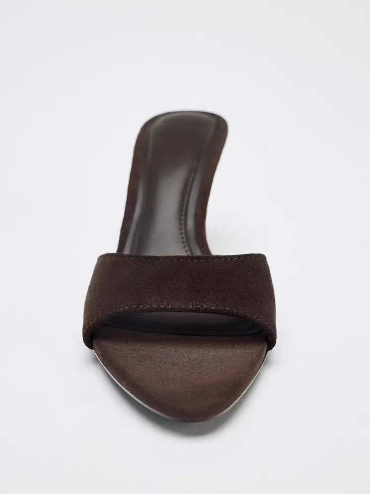 סנדלי עקב- שחר