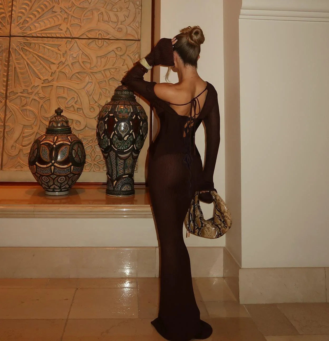 שמלת מקסי מחמיאה- שיר