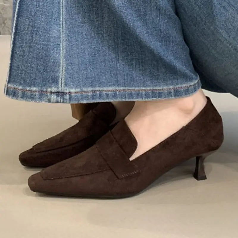 נעלי עקב מיוחדות ברמות- בנגקוק