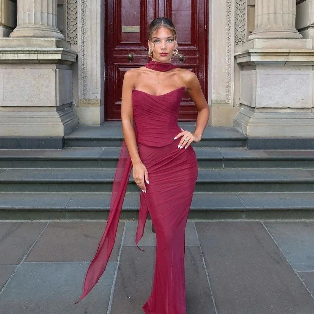 חליפת סטרפלס מחטבת- מיכאלה