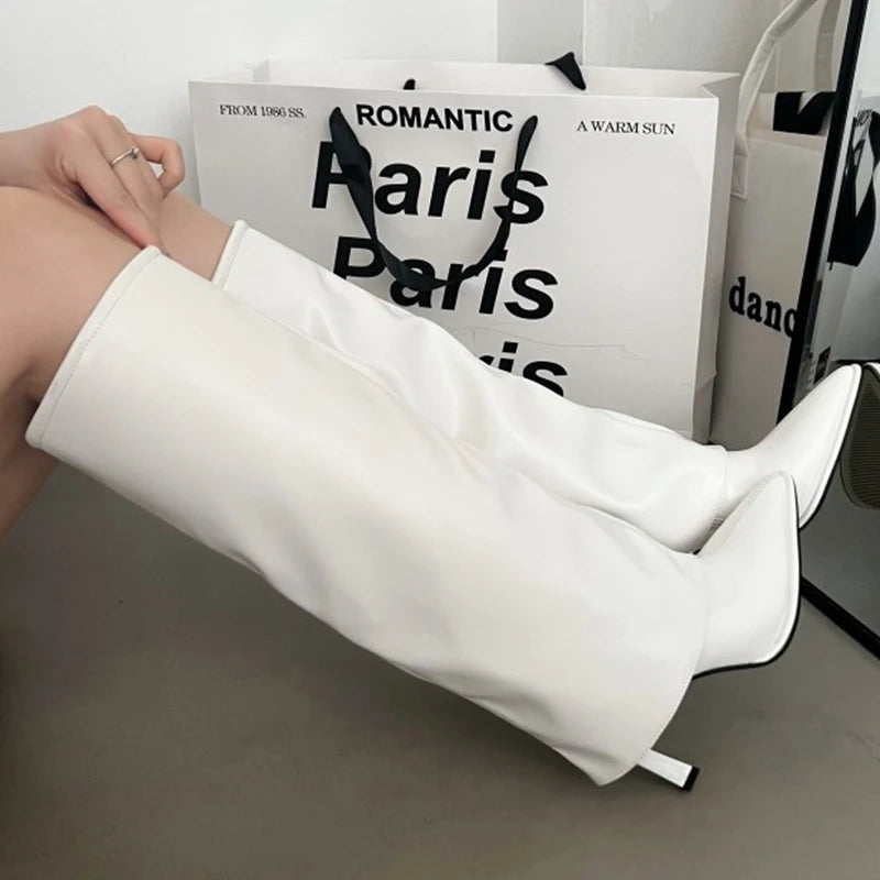 מגפיים גבוהות- שיר