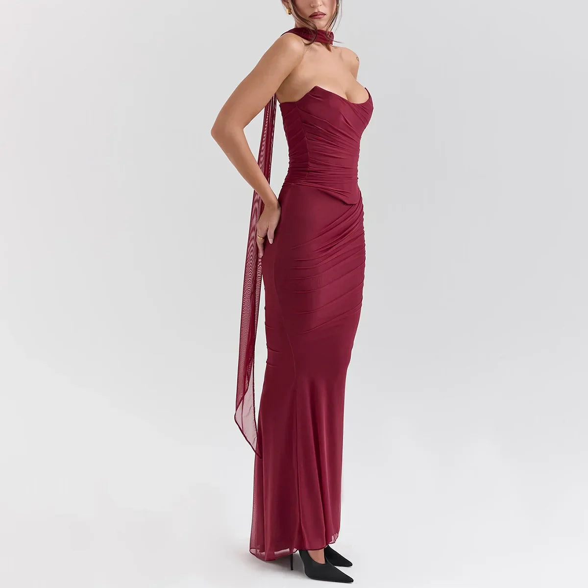 חליפת סטרפלס מחטבת- מיכאלה