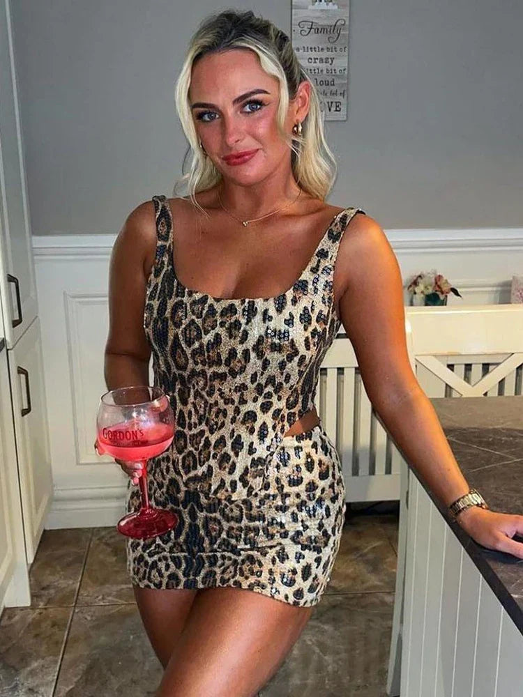 חליפת מיני פאייטים מנומרת- איימי