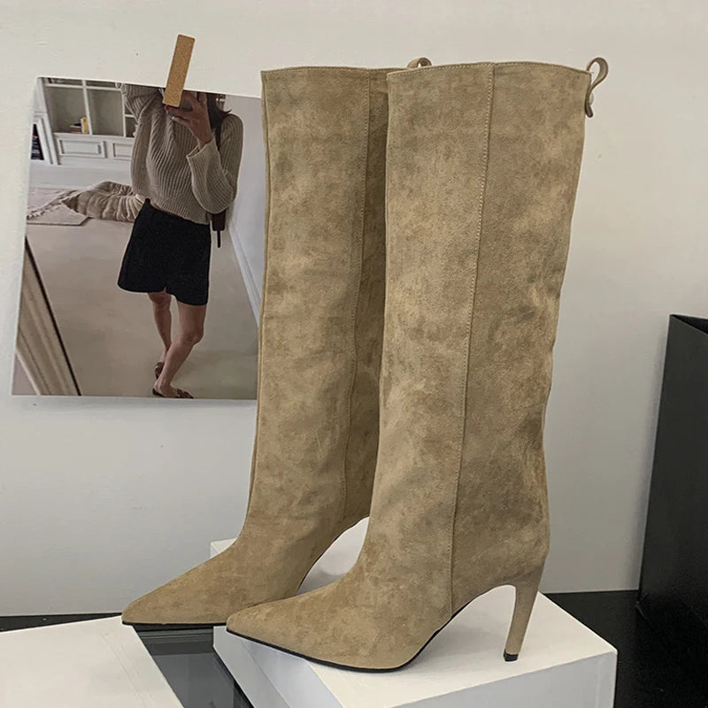 מגפיים יוקרתיות- שירה