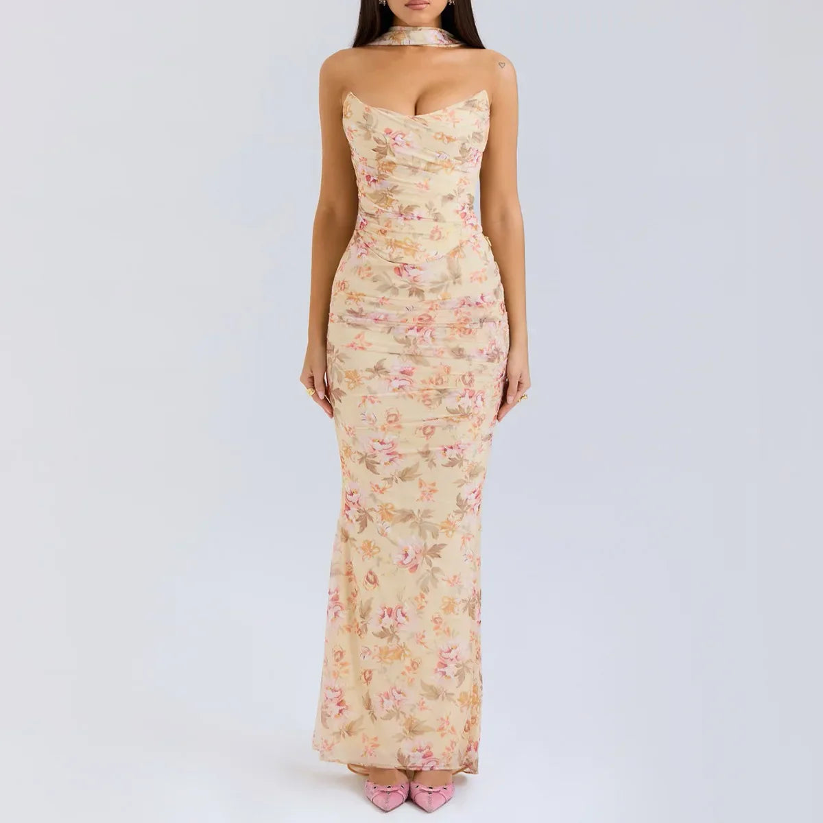 חליפת סטרפלס מחטבת- מיכאלה