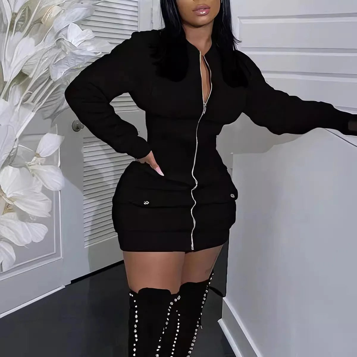 שמלת מיני שחורה- לילית