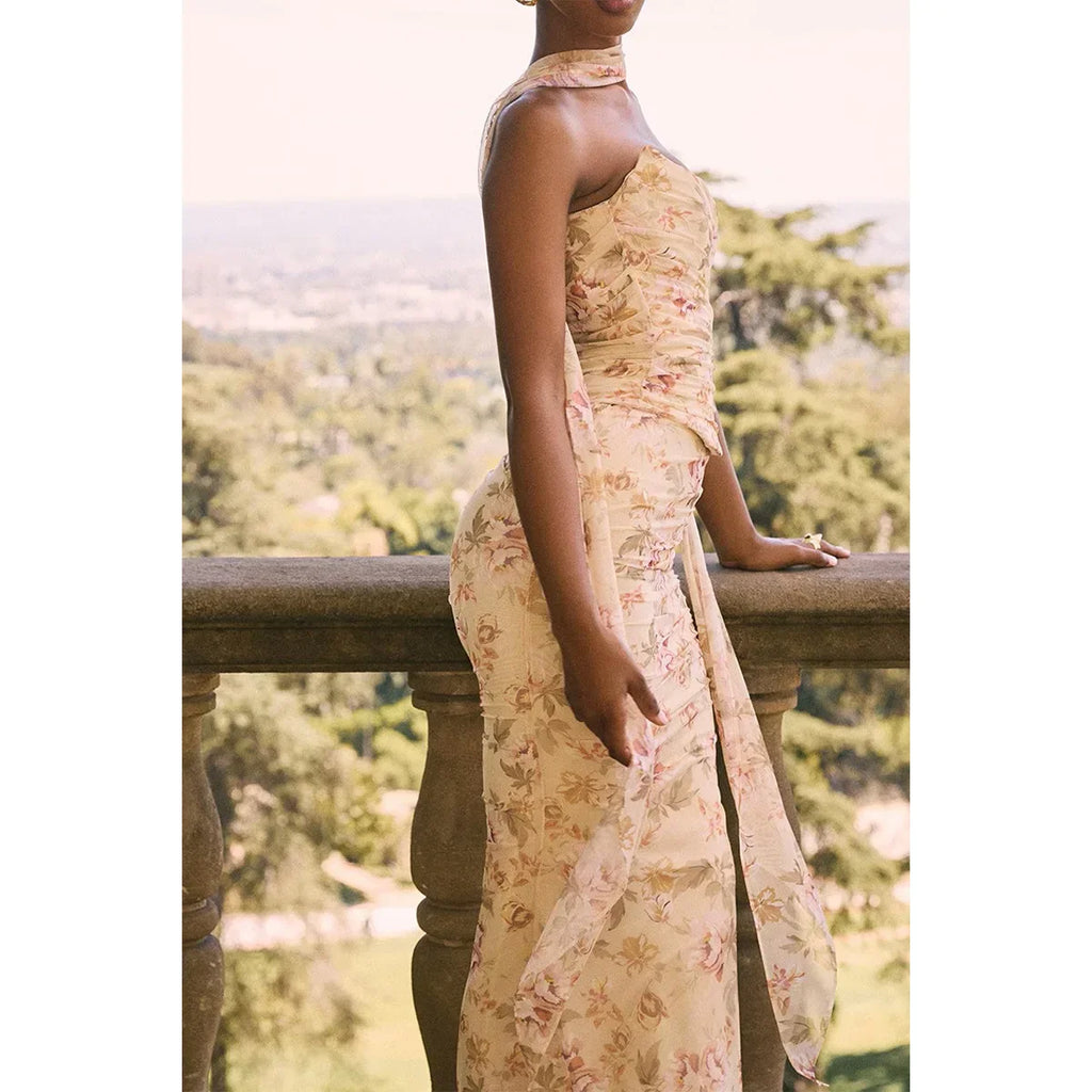 חליפת סטרפלס מחטבת- מיכאלה