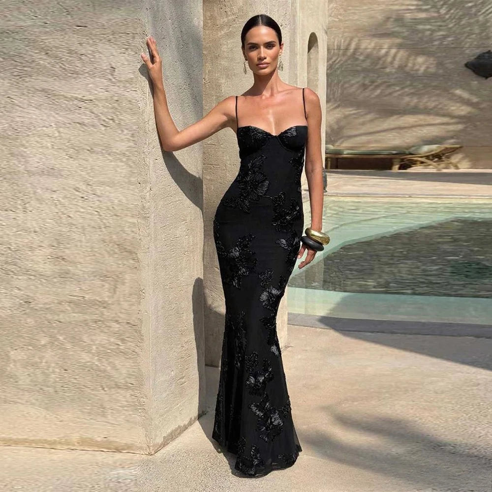 שמלת אירועים מחמיאה- שי