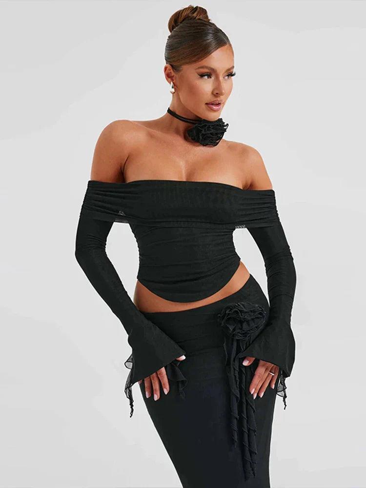 חליפת סטרפלס בשילוב פרח- מונקו