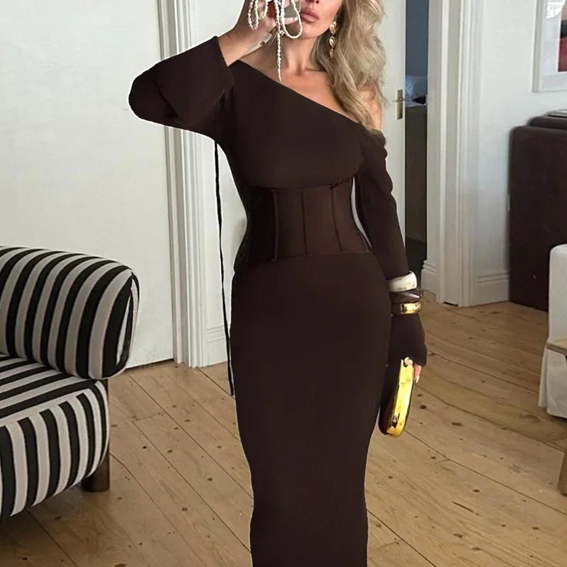 שמלת מקסי מחמיאה- שיר