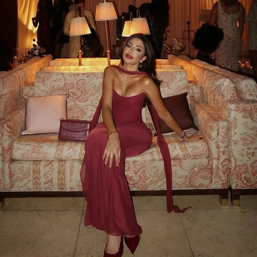 חליפת סטרפלס מחטבת- מיכאלה