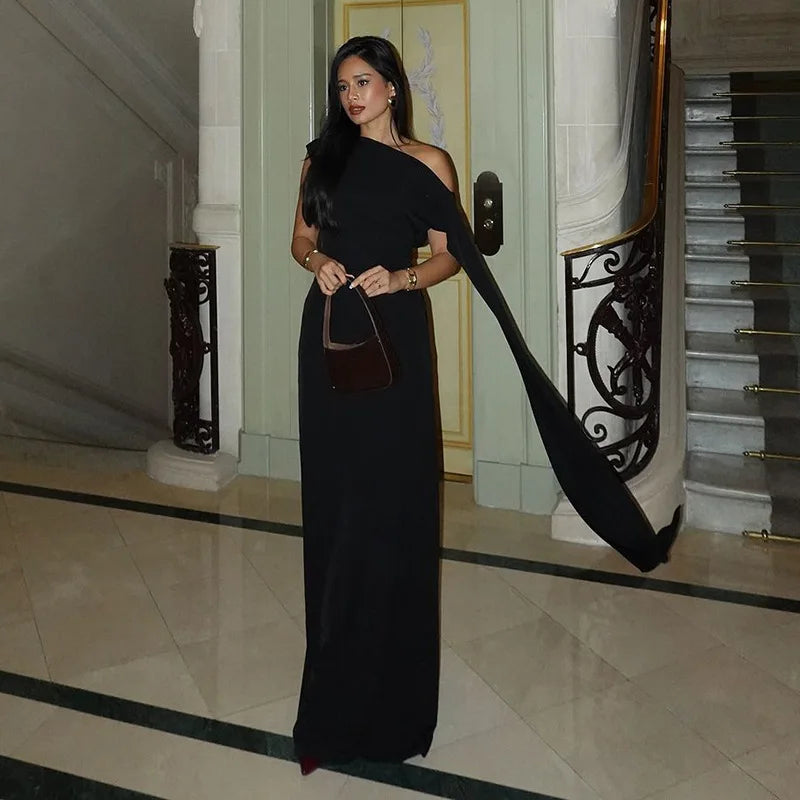 שמלת נוכחות- שי